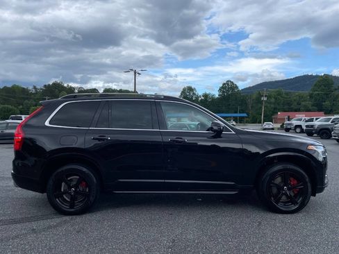 Used 2017 Volvo XC90 T5 Momentum w/ Vision Package AWD/4WD image 8