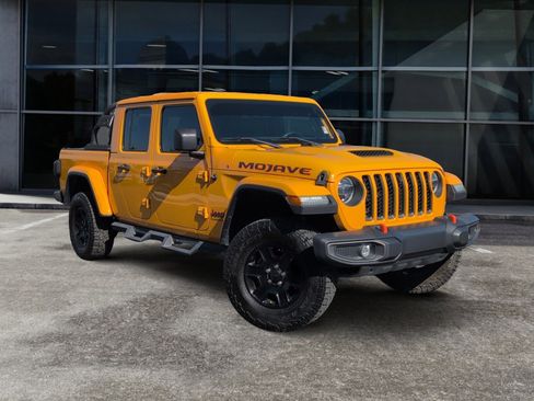 Used 2021 Jeep Gladiator Mojave image 2
