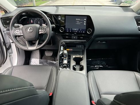 Certified 2025 Lexus NX 250 FWD w/ Towing Package (2000 Lbs) image 19