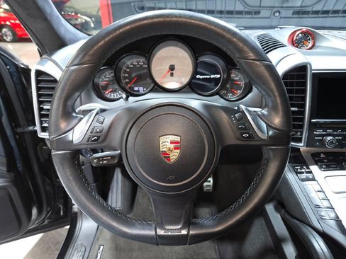 Used 2013 Porsche Cayenne GTS image 75