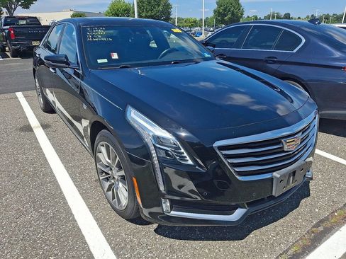 Used 2018 Cadillac CT6 Luxury AWD/4WD image 3