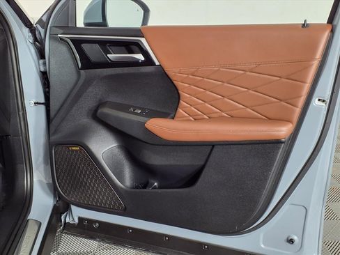 New 2025 Mitsubishi Outlander SEL image 8