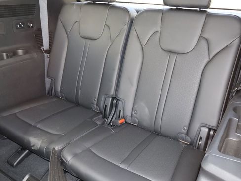 Used 2023 Kia Sorento EX FWD image 6