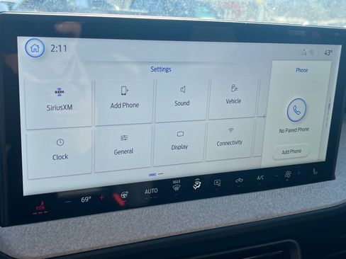 New 2025 Ford Maverick XLT w/ XLT Luxury Package image 13