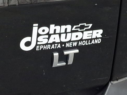 Used 2021 Chevrolet Traverse LT image 32