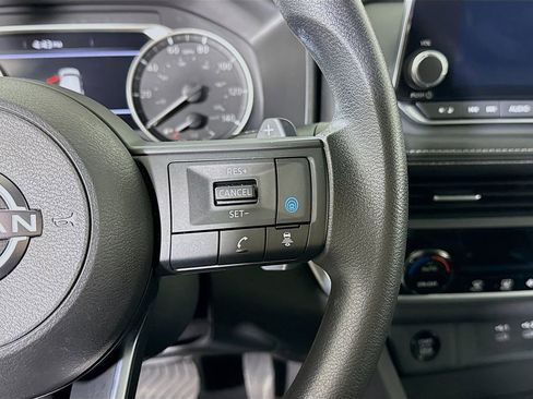 Certified 2024 Nissan Rogue SV image 22