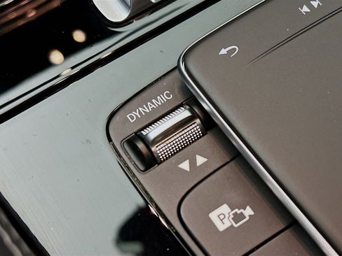 Certified 2021 Mercedes-Benz GLE 350 4MATIC image 22