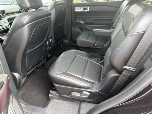 Used 2020 Ford Explorer Limited AWD/4WD image 16