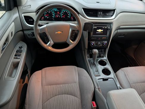 Used 2017 Chevrolet Traverse LT AWD/4WD image 11