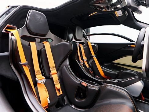 Used 2019 McLaren Senna image 50