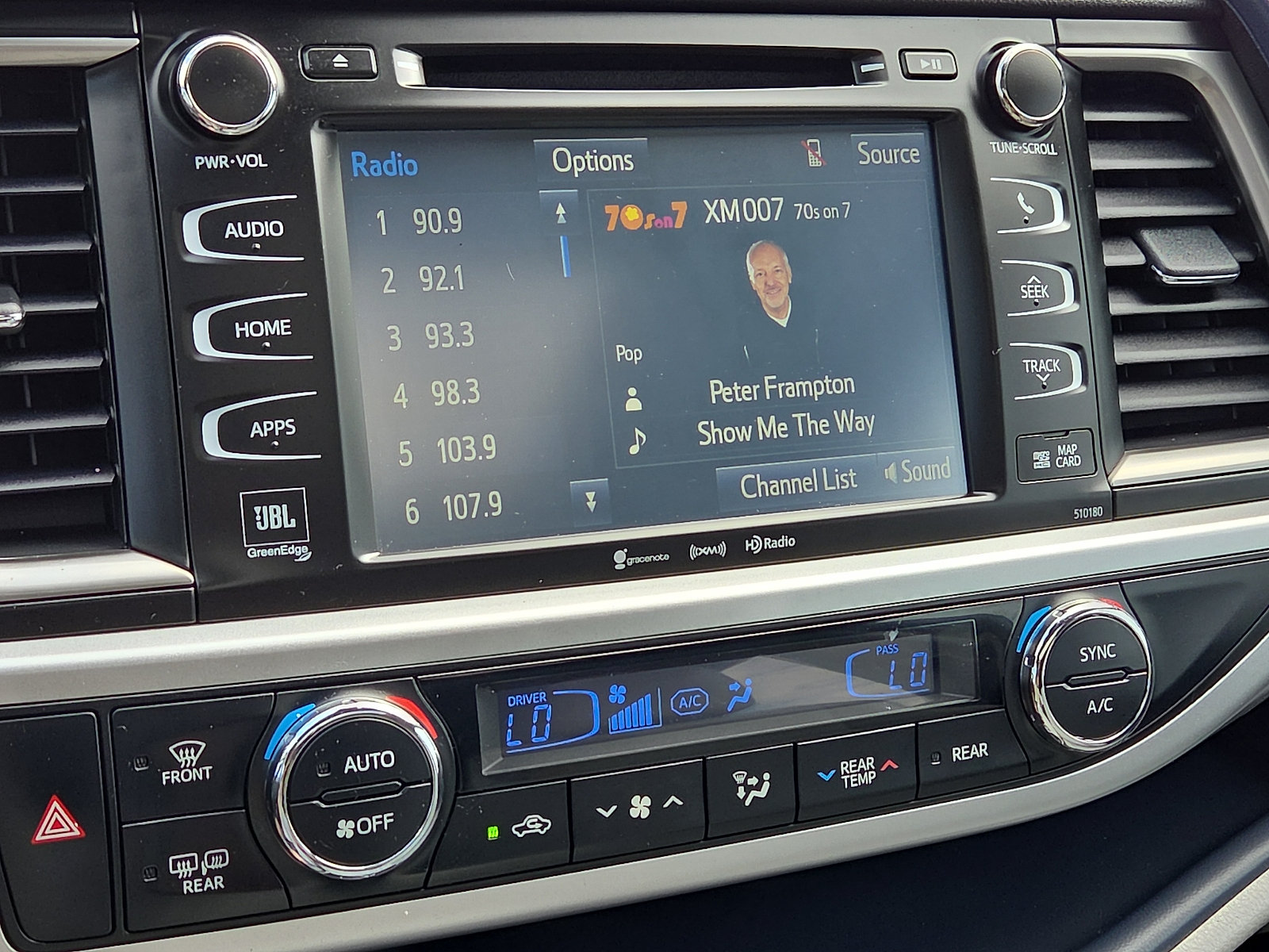 Used 2018 Toyota Highlander Limited Platinum AWD/4WD image 18