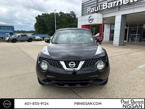 Used 2016 Nissan Juke S FWD image 14