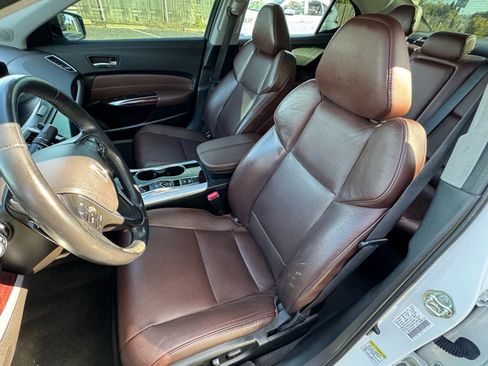 Used 2017 Acura TLX V6 w/ Technology Package image 8