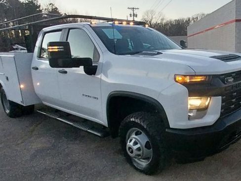 Used 2022 Chevrolet Silverado 3500 W/T w/ WT Fleet Convenience Package image 5