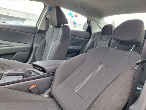 Used 2026 Hyundai Elantra SE image 10