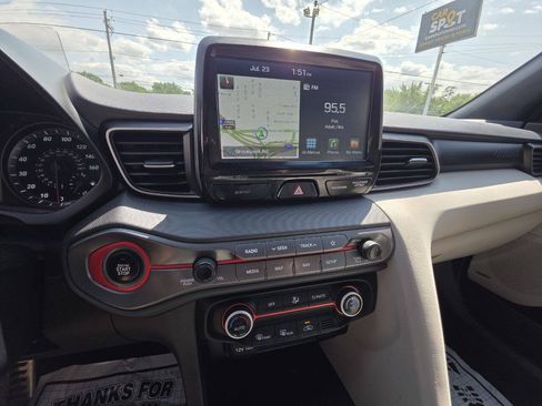Used 2020 Hyundai Veloster Turbo Ultimate FWD image 12