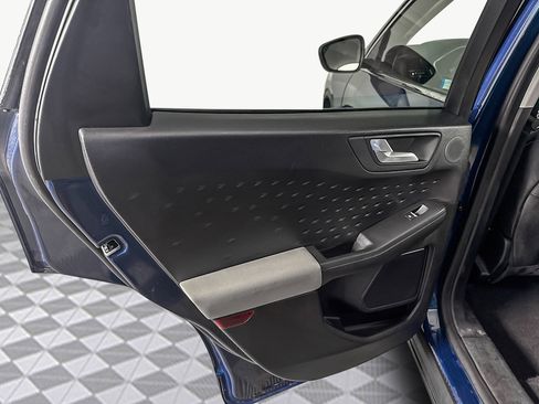 Used 2020 Ford Escape Titanium image 26