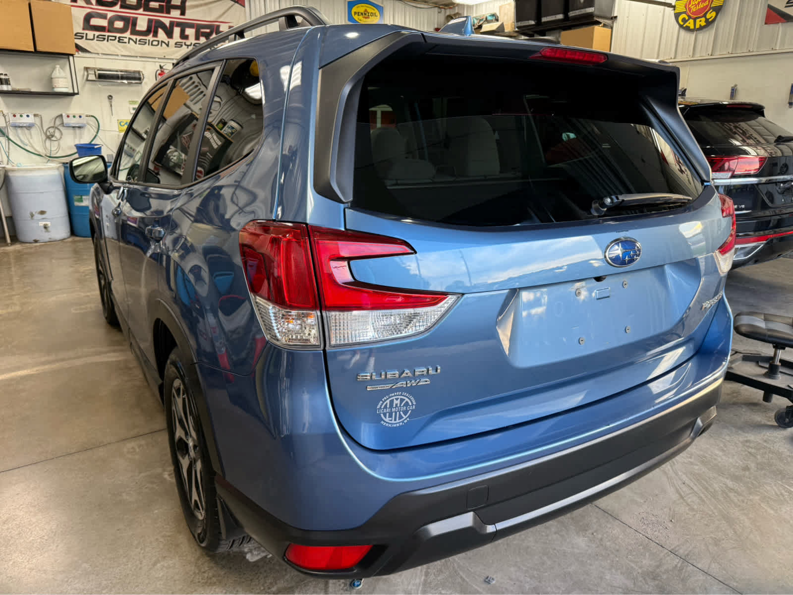 Used 2023 Subaru Forester Premium AWD/4WD image 8
