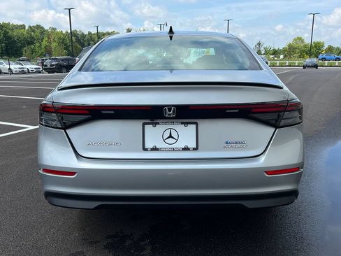 Used 2023 Honda Accord Sport image 6