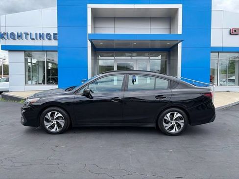 Used 2023 Subaru Legacy Premium AWD/4WD image 3