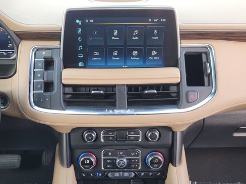 Used 2023 Chevrolet Tahoe Premier RWD image 18