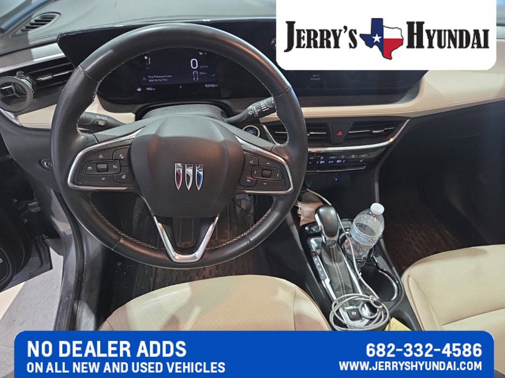 Used 2024 Buick Encore GX Avenir w/ Avenir Convenience Package AWD/4WD image 9