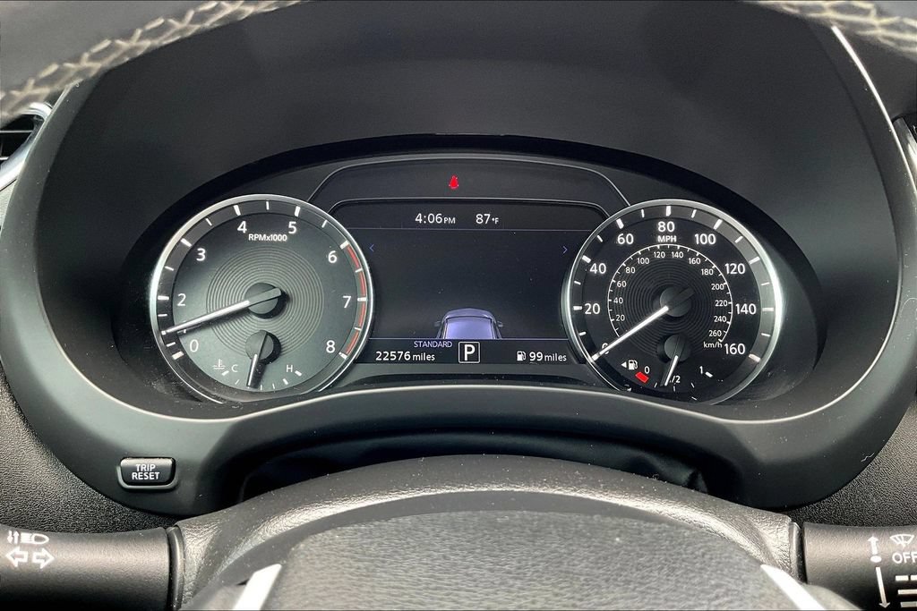 Used 2023 INFINITI QX50 Luxe FWD image 13