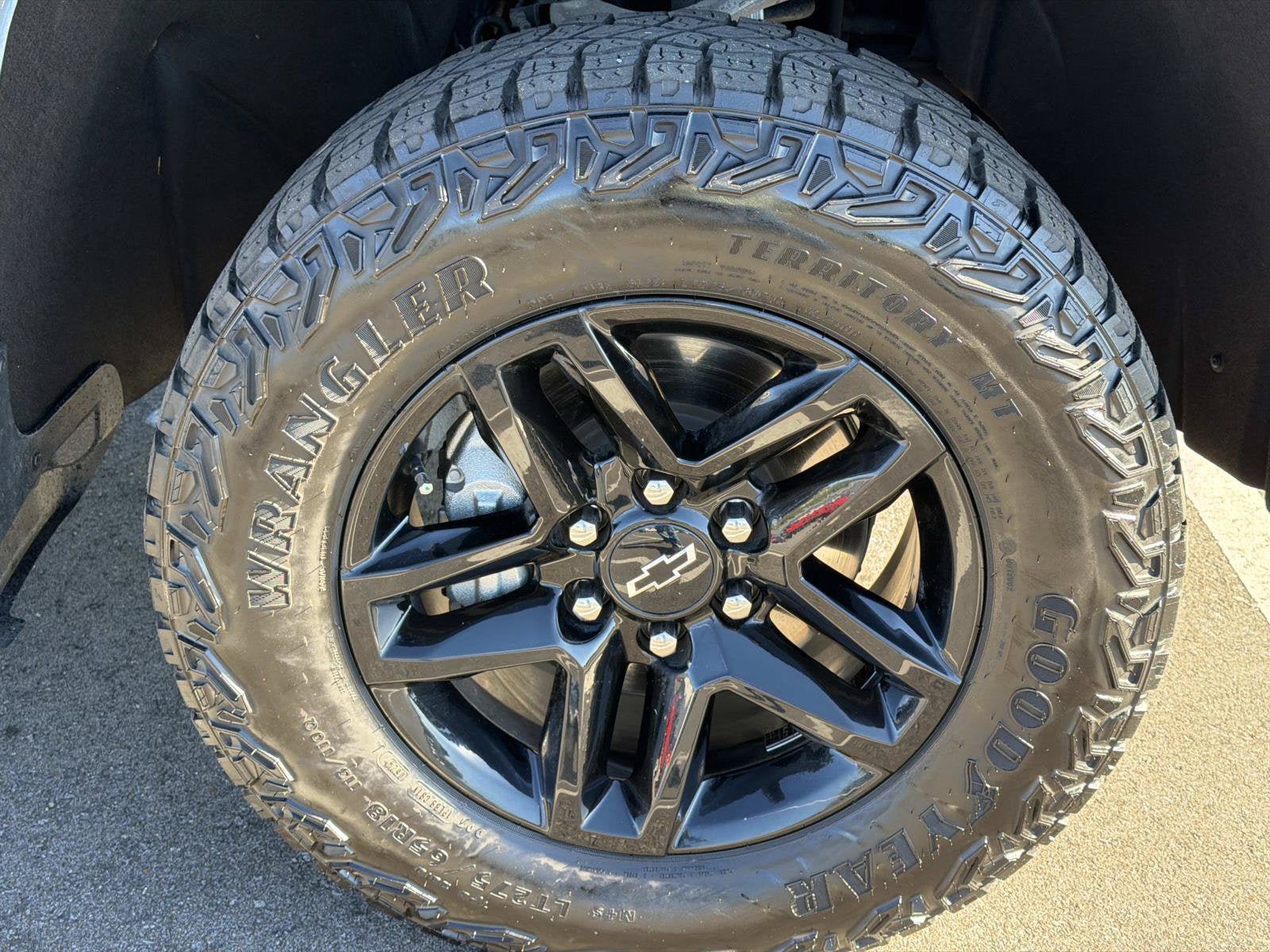Certified 2024 Chevrolet Silverado 1500 Custom Trail Boss AWD/4WD image 9