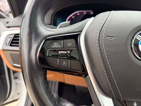 Used 2020 BMW 530i xDrive image 21