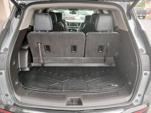 Used 2018 Buick Enclave Essence FWD image 14