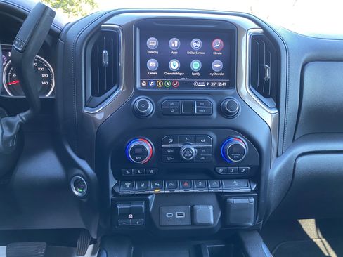 Used 2023 Chevrolet Silverado 2500 High Country w/ Z71 Off-Road Package image 27