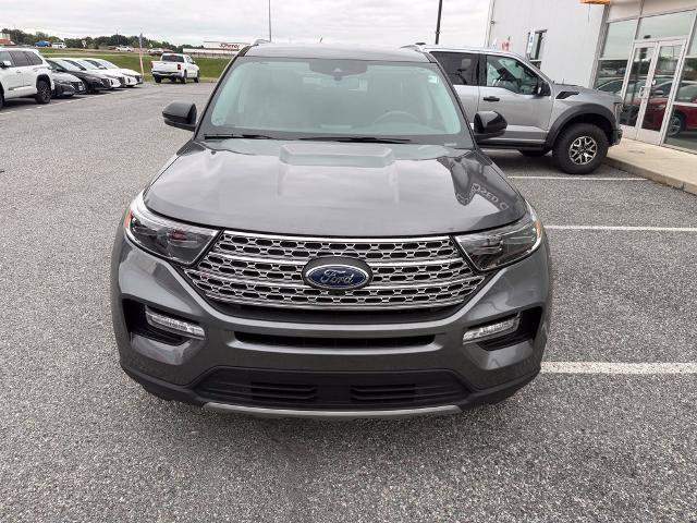 Certified 2024 Ford Explorer Limited AWD/4WD image 3