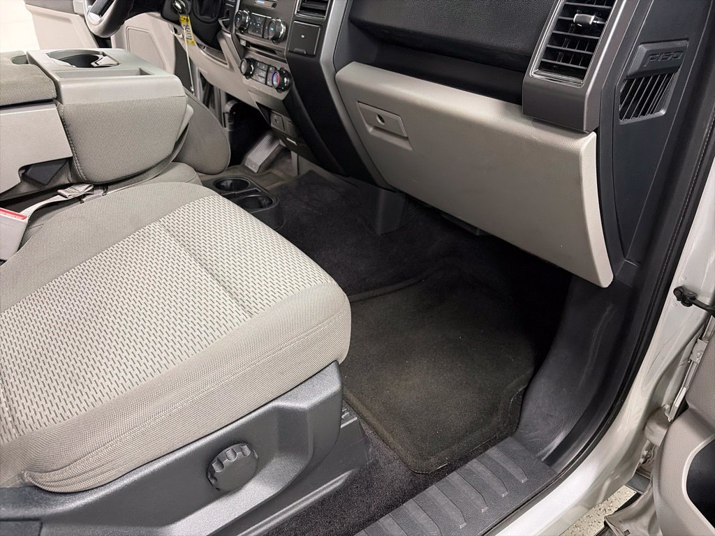 Used 2017 Ford F150 XLT RWD image 13
