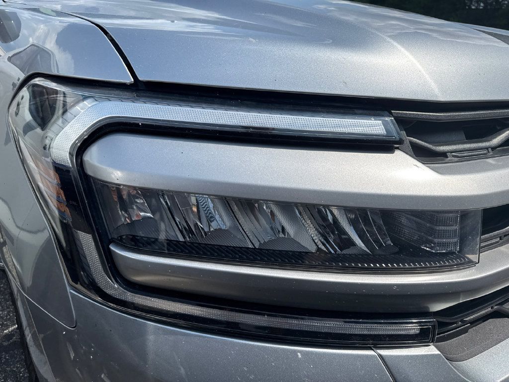 Used 2022 Ford Expedition XLT RWD image 2