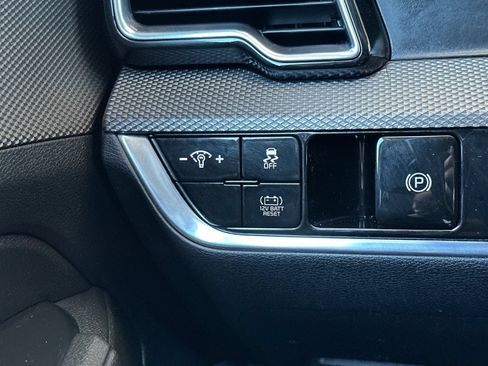 Used 2023 Kia Sportage LX AWD/4WD image 29