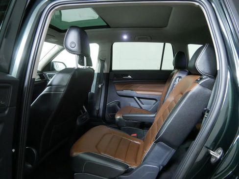 Used 2021 Volkswagen Atlas SEL Premium image 21