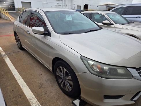Used 2013 Honda Accord LX image 5