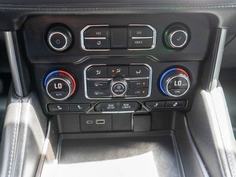 Used 2021 Chevrolet Tahoe LT w/ LT Signature Plus Package AWD/4WD image 28