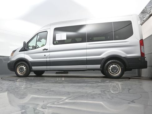 Used 2016 Ford Transit 350 XL image 25