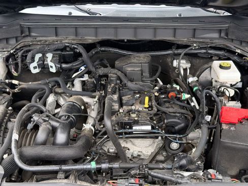 Certified 2021 Ford Bronco Black Diamond image 7