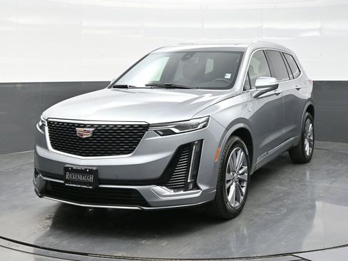 Certified 2025 Cadillac XT6 Premium Luxury image 2