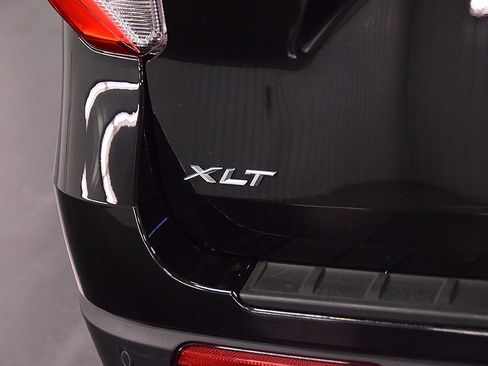 Used 2023 Ford Explorer XLT w/ Equipment Group 202A image 12