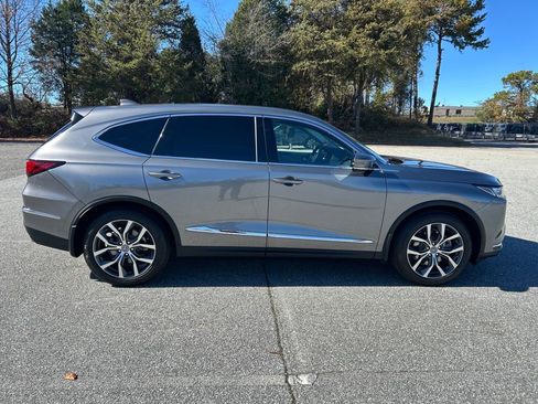 Used 2023 Acura MDX SH-AWD w/ Technology Package image 7