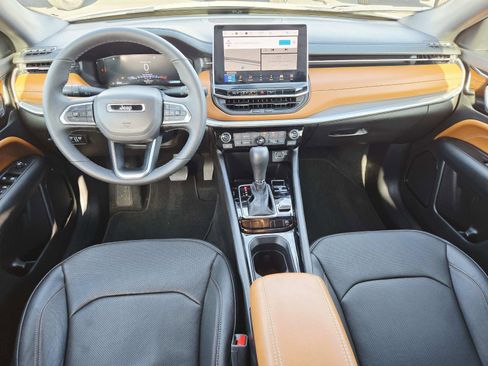 Used 2024 Jeep Compass Limited w/ Elite Group image 10