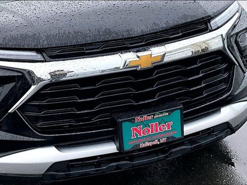 Used 2025 Chevrolet TrailBlazer LT image 28