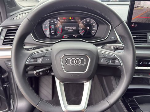 Used 2023 Audi Q5 2.0T Premium Plus w/ Premium Plus Package AWD/4WD image 17