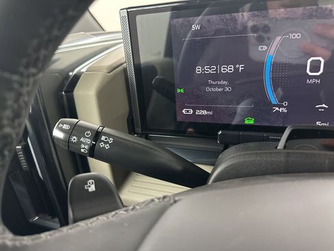 New 2026 GMC Hummer EV 4x4 Crew Cab image 40