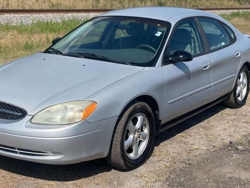 Used 2003 Ford Taurus SES image 3