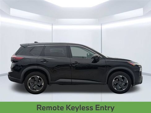 Used 2024 Nissan Rogue SV AWD/4WD image 8