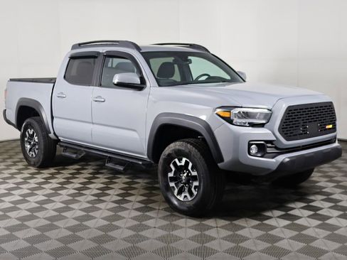 Used 2021 Toyota Tacoma TRD Off-Road AWD/4WD image 41